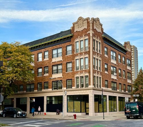 214-5309 N Winthrop Avenue, Chicago, IL, 60640 | Card Image
