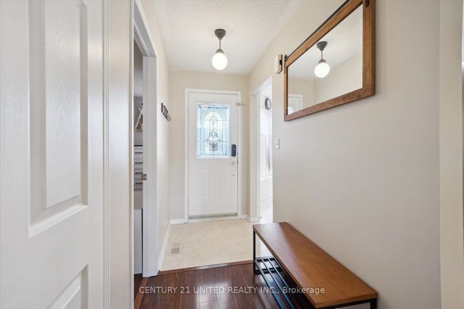 1343 Eagle Cres, House attached with 3 bedrooms, 2 bathrooms and 2 parking in Peterborough ON | Image 6