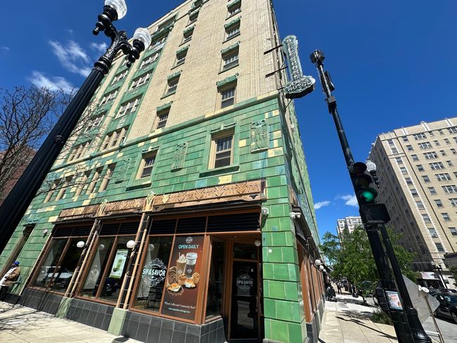 APT-3B - 5613 N Winthrop Ave, Condo with 2 bedrooms, 2 bathrooms and 1 parking in CHICAGO IL | Image 20
