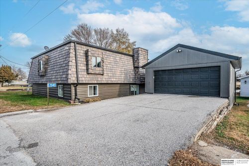 2040 Platteview Dr, Cedar Creek, NE, 68016-2412 | Card Image