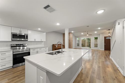 apt-g-710 Country Place Dr, Houston, TX, 77079-5561 | Card Image