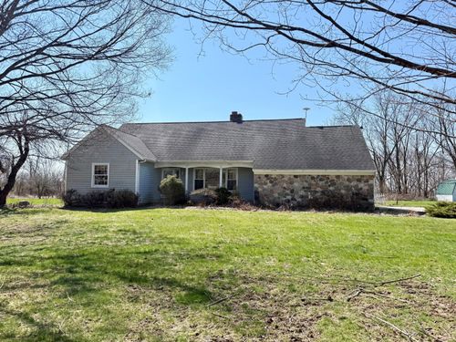 6671 Centerline Rd, Saranac, MI, 48881-9422 | Card Image