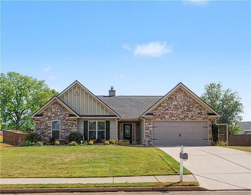 637 High Meadow Dr, Jefferson, GA, 30549-8846 | Card Image