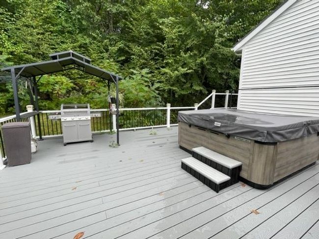 110 Nottingham Rd, House other with 3 bedrooms, 2 bathrooms and null parking in Raymond NH | Image 39