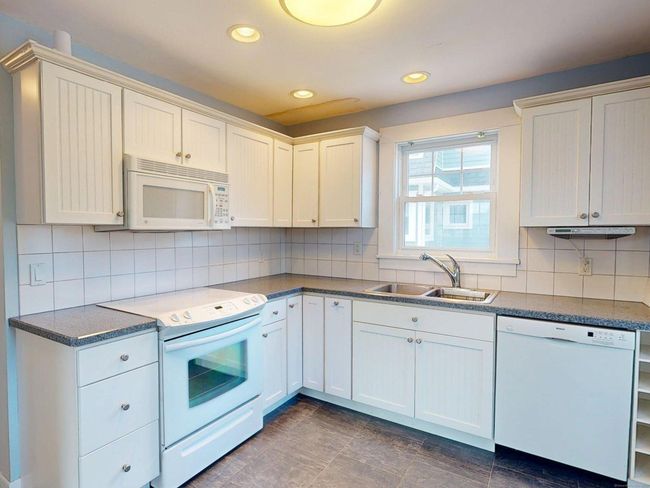 101 Niantic River Rd, House other with 4 bedrooms, 2 bathrooms and 3 parking in Waterford CT | Image 11