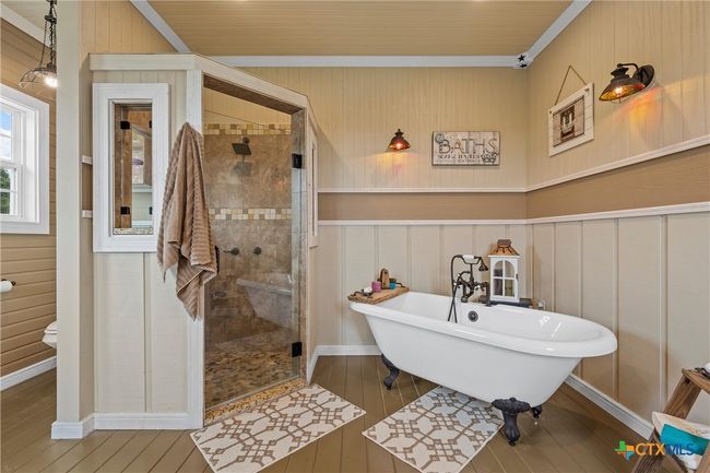 655 Hwy 236, Home with 3 bedrooms, 2 bathrooms and null parking in Moody TX | Image 21