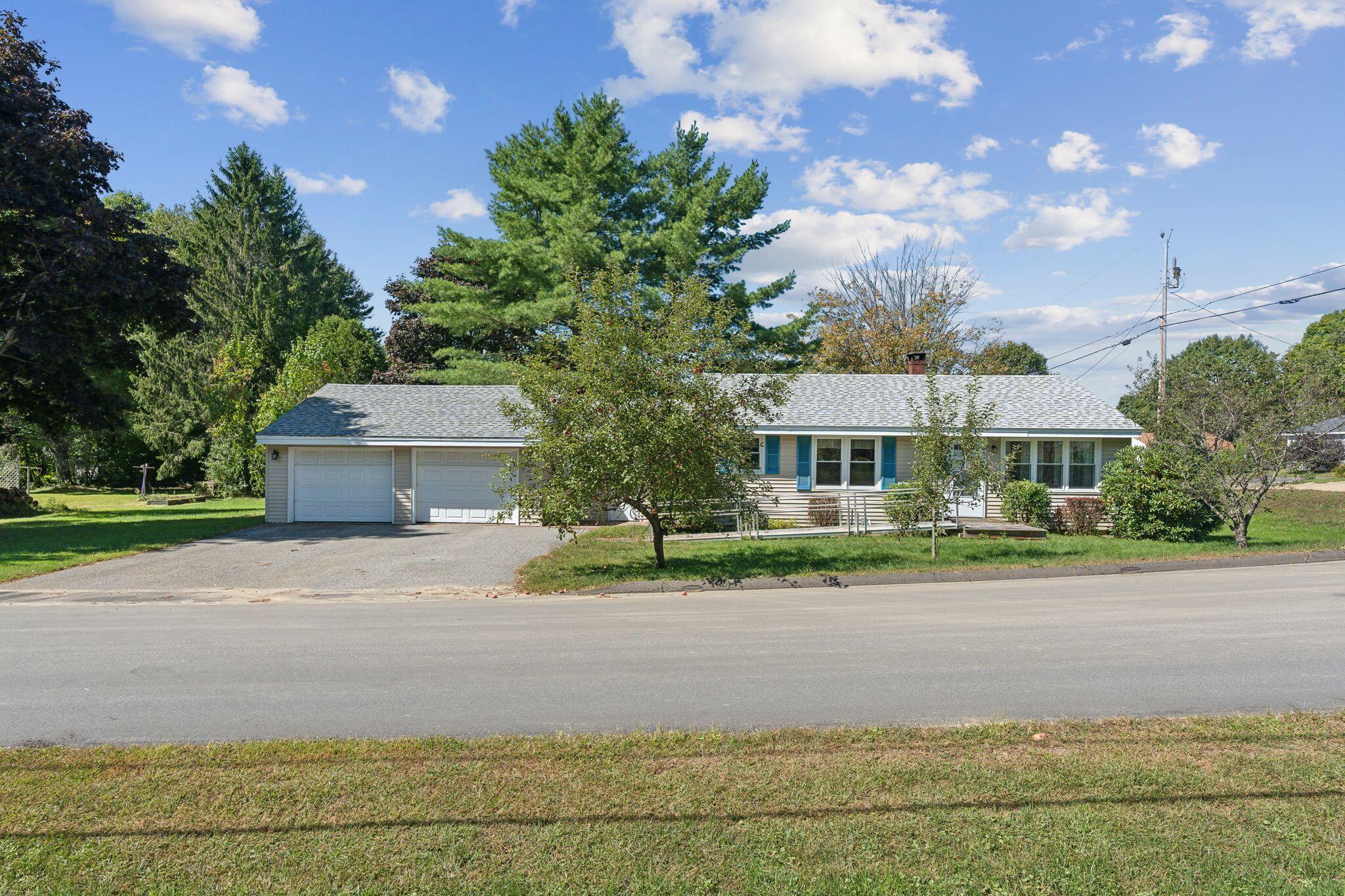 Hillcrest Ave, Randolph, ME 04346