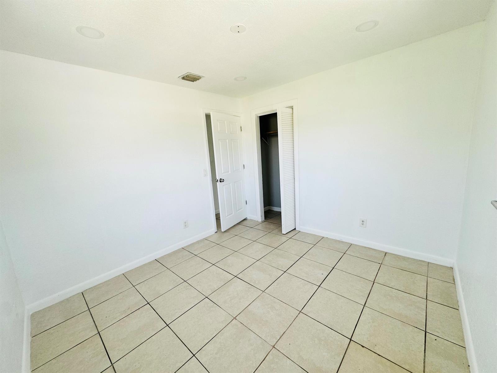 Residential Lease in Fort Pierce 5