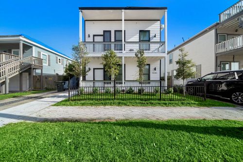 d-920 Ave L, Galveston, TX, 77550 | Card Image