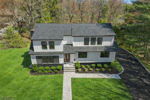 246 Fawn Rdg, Mountainside, NJ, 07092-1337 | Card Image