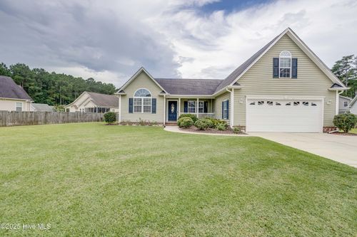 101 Birch Ct, New Bern, NC, 28562-8667 | Card Image
