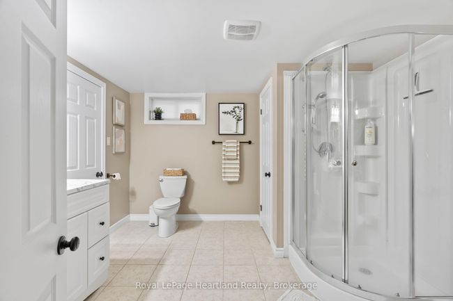 465 Main St W, House other with 3 bedrooms, 2 bathrooms and 3 parking in Palmerston ON | Image 28