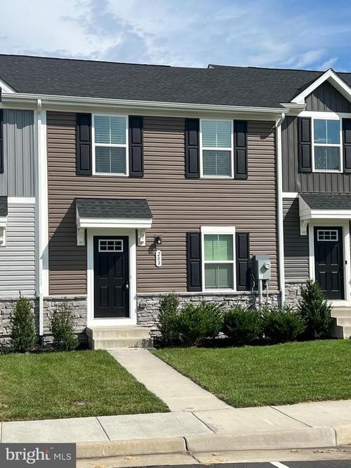 203 William St, STRASBURG, VA, 22657-4382 | Card Image