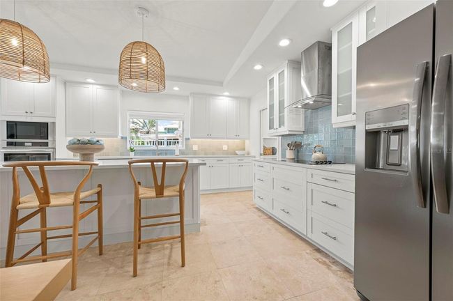 204 75 Th St, House other with 3 bedrooms, 2 bathrooms and null parking in HOLMES BEACH FL | Image 25