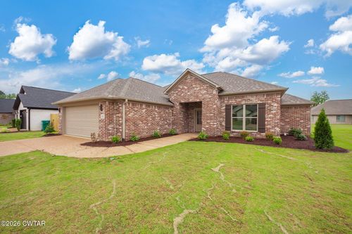 47 Grande Pines Cv, Jackson, TN, 38305-6612 | Card Image