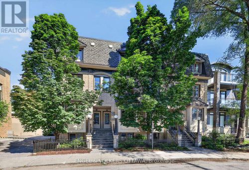 107 A Third Avenue, Ottawa, ON, K1S2J7 | Card Image