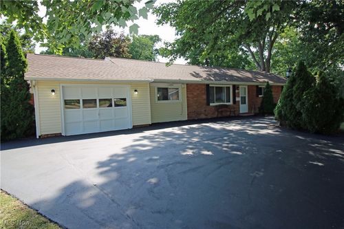 4120 Klein Ave, Stow, OH, 44224-2729 | Card Image