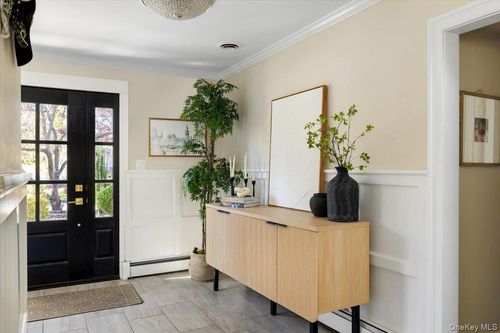 25 Morris St, Port Jefferson Station, NY, 11776-3211 | Card Image