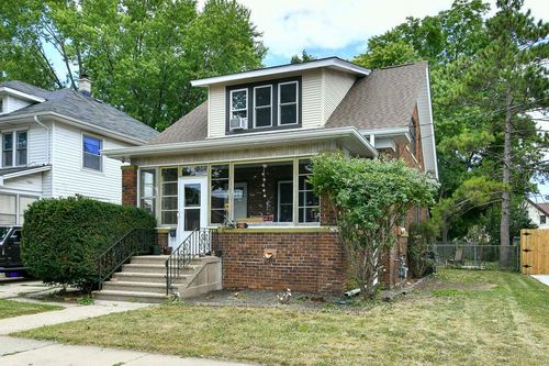 6735 27th Avenue, Kenosha, WI, 53143 | Card Image
