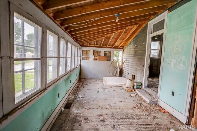 Enclosed back porch | Image 7