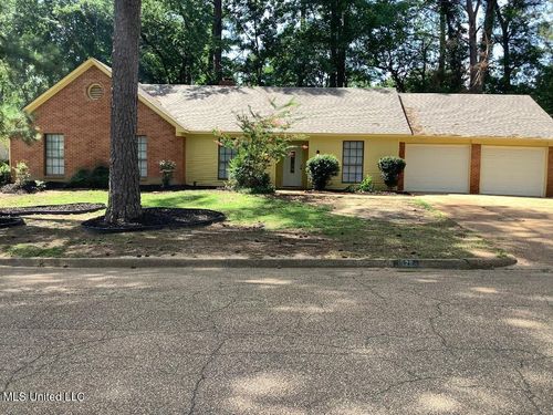 1528 Tracewood Dr, Jackson, MS, 39211-2133 | Card Image