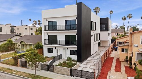 12-1428 S Cloverdale Ave, Los Angeles, CA, 90019-4003 | Card Image