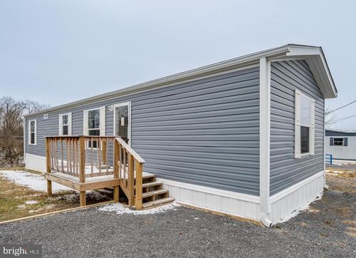 89 Saint Clairs Vlg, MORGANTOWN, WV, 26505-2594 | Card Image