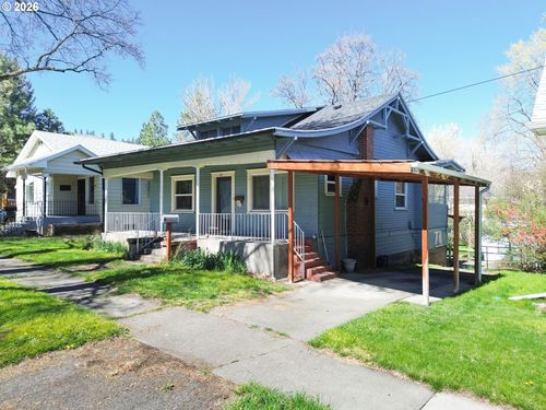 605 M Ave, LaGrande, OR, 97850 | Card Image