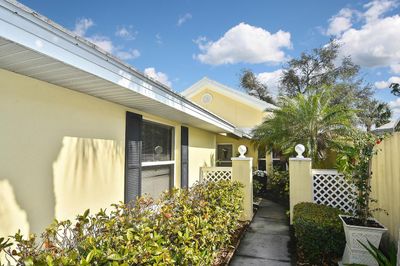 8 - 714 Brightside Crescent Drive, House other with 2 bedrooms, 2 bathrooms and null parking in Venice FL | Image 1