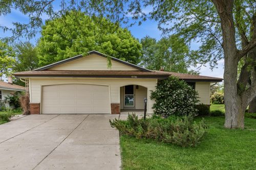 4936 S 65th St, Greenfield, WI, 53220-4502 | Card Image