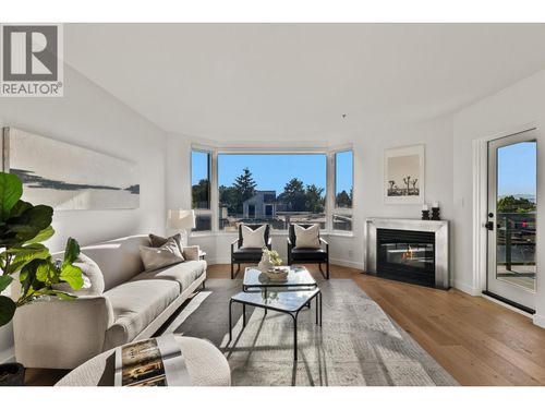 403-1688 Cypress St, Vancouver, BC, V6J5J1 | Card Image
