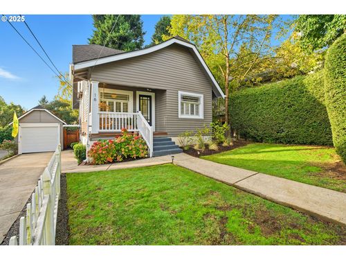 16 S Boundary St, Portland, OR, 97239-8501 | Card Image