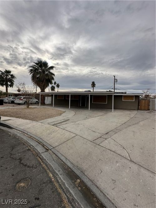 717 N 21st St, Las Vegas, NV, 89101-2705 | Card Image