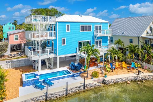 6 Shore Dr, Key West, FL, 33040-6120 | Card Image