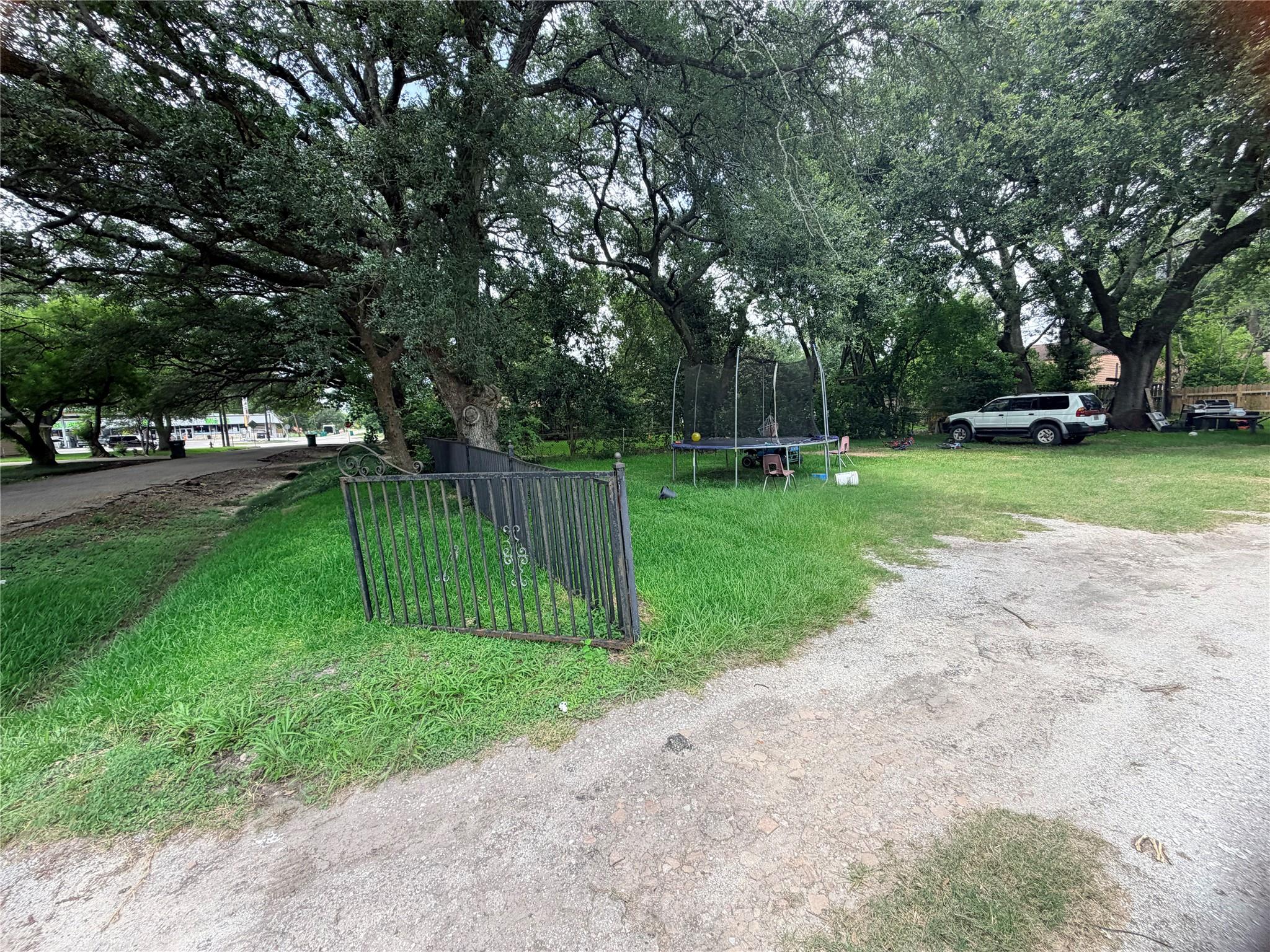 Land in Galveston