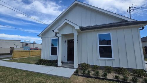 3625 Park Blvd, Chalmette, LA, 70043-2025 | Card Image