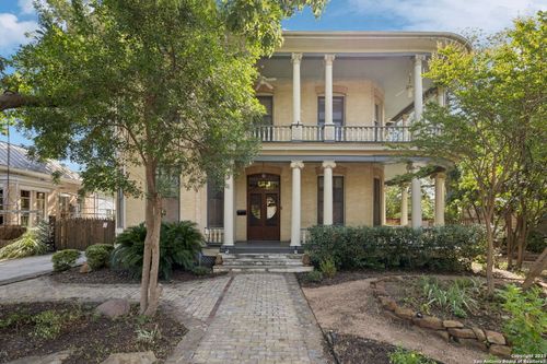 134 Cedar St, San Antonio, TX, 78210-1120 | Card Image