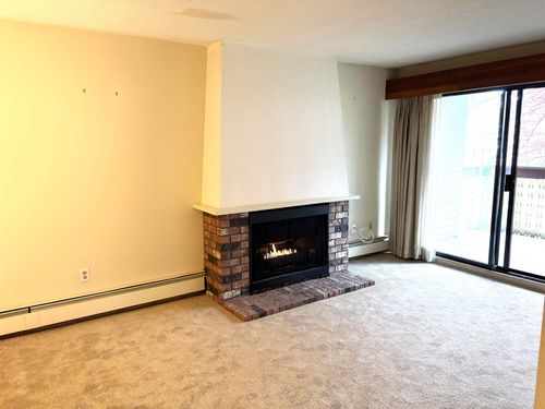 216-3150 Prince Edward St, Vancouver, BC, V5T3N6 | Card Image