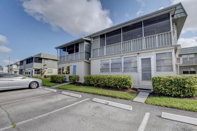 661 Flanders N, Condo with 2 bedrooms, 2 bathrooms and null parking in Delray Beach FL | Image 2