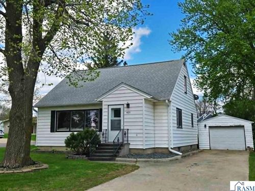 421 2nd St Sw, New Richland, MN, 56072-1503 | Card Image