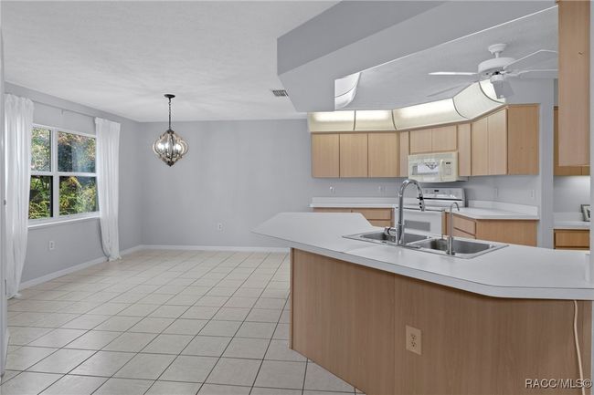 716 Balmoral Ct, House other with 3 bedrooms, 2 bathrooms and 2 parking in INVERNESS FL | Image 8