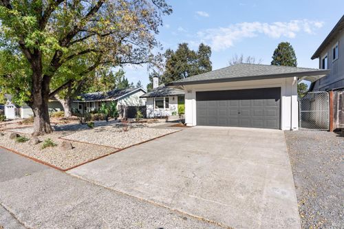 511 Landsdown Cir, Rohnert Park, CA, 94928-4618 | Card Image