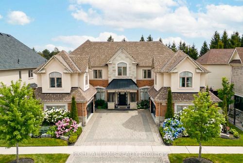 55 Burlwood Rd, Brampton, ON, L6P4E7 | Card Image