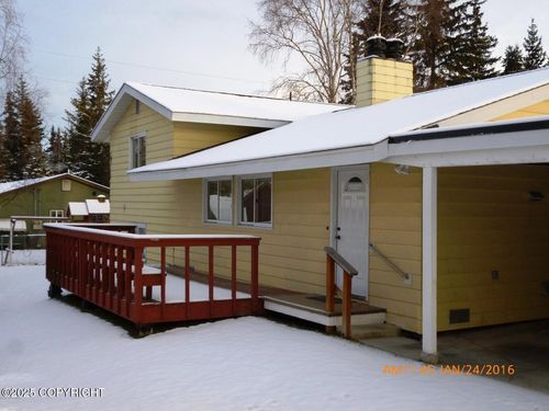 b-1601 E 41st Ct, Anchorage, AK, 99508-5107 | Card Image