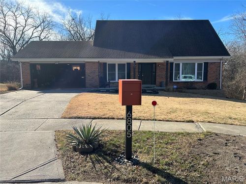 6805 Trois Ct, Florissant, MO, 63033-5236 | Card Image