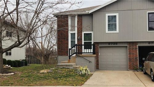 8736 N Hull Ave, Kansas City, MO, 64154-1485 | Card Image