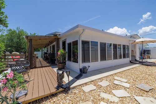 527 S Peninsula Ave, NEW SMYRNA BEACH, FL, 32169-2933 | Card Image