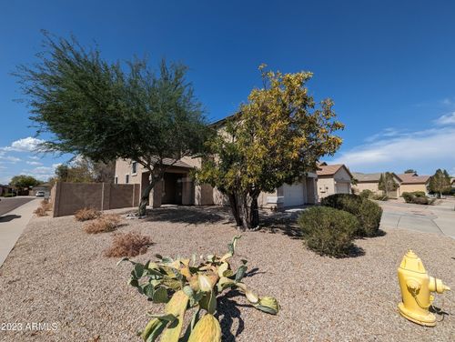 5794 W Golden Ln, Glendale, AZ, 85302-4615 | Card Image