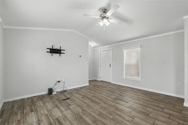 1010 Hopi Ct, House other with 2 bedrooms, 2 bathrooms and null parking in Granbury TX | Image 8