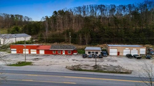 6762 S Us Highway 25, Lily, KY, 40740 | Card Image